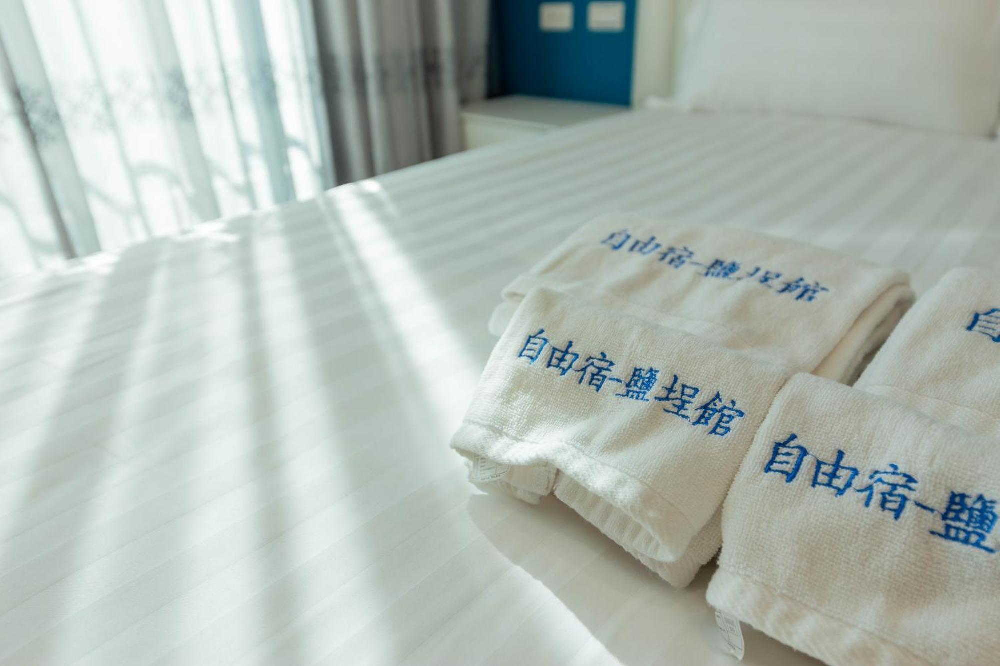Ez Stay Yancheng Kaohsiung Exterior photo