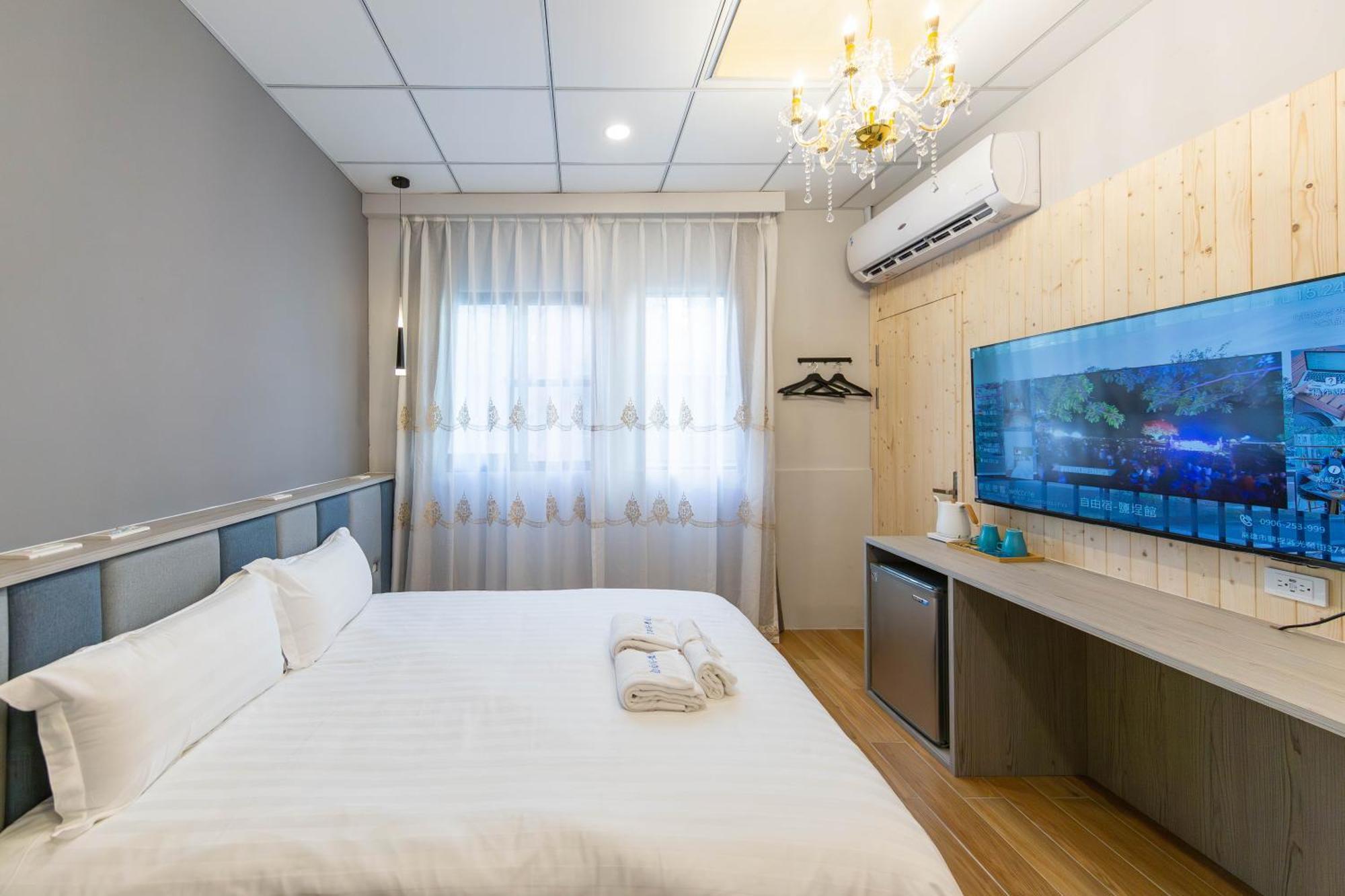 Ez Stay Yancheng Kaohsiung Exterior photo